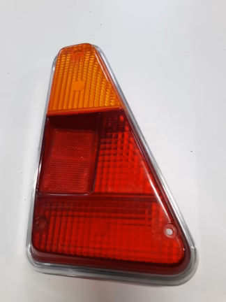 Cabochon feu arrière gauche<br>Peugeot 204 Break/304 Break