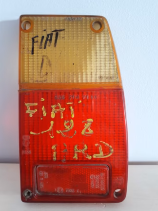 Cabochon feu arrière droit<br>Fiat 128/Coupé