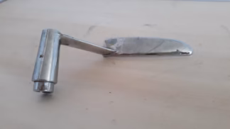Poignée palette porte droit <BR> Peugeot 204 coupé