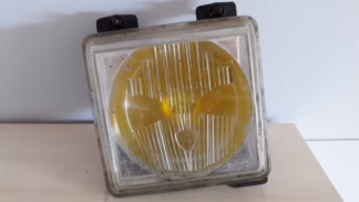 Bloc phare avant gauche<BR>Peugeot 604