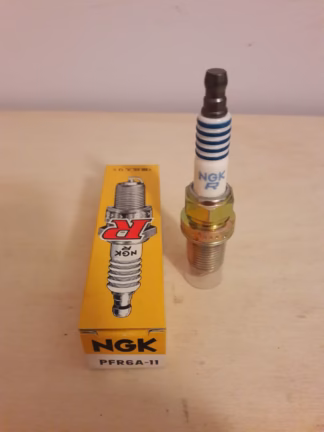 NGK Spark Plugs<BR> Réf PFR6A-11