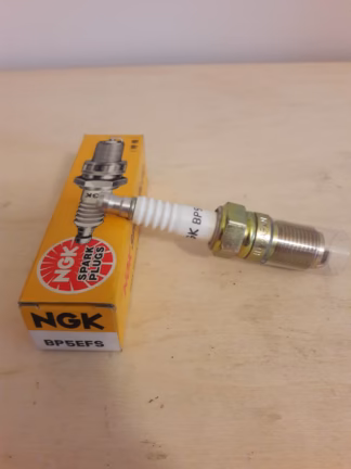 NGK Spark plugs<BR>Réf BP5EFS